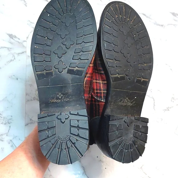 Patricia Nash tartan plaid booties, size 5.5 - Picture 9 of 10